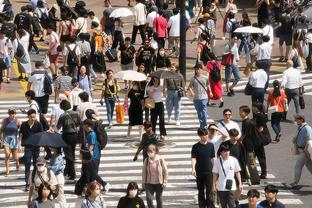 硬起来了！曾繁日10投8中得16分10板3助 正负值为+23